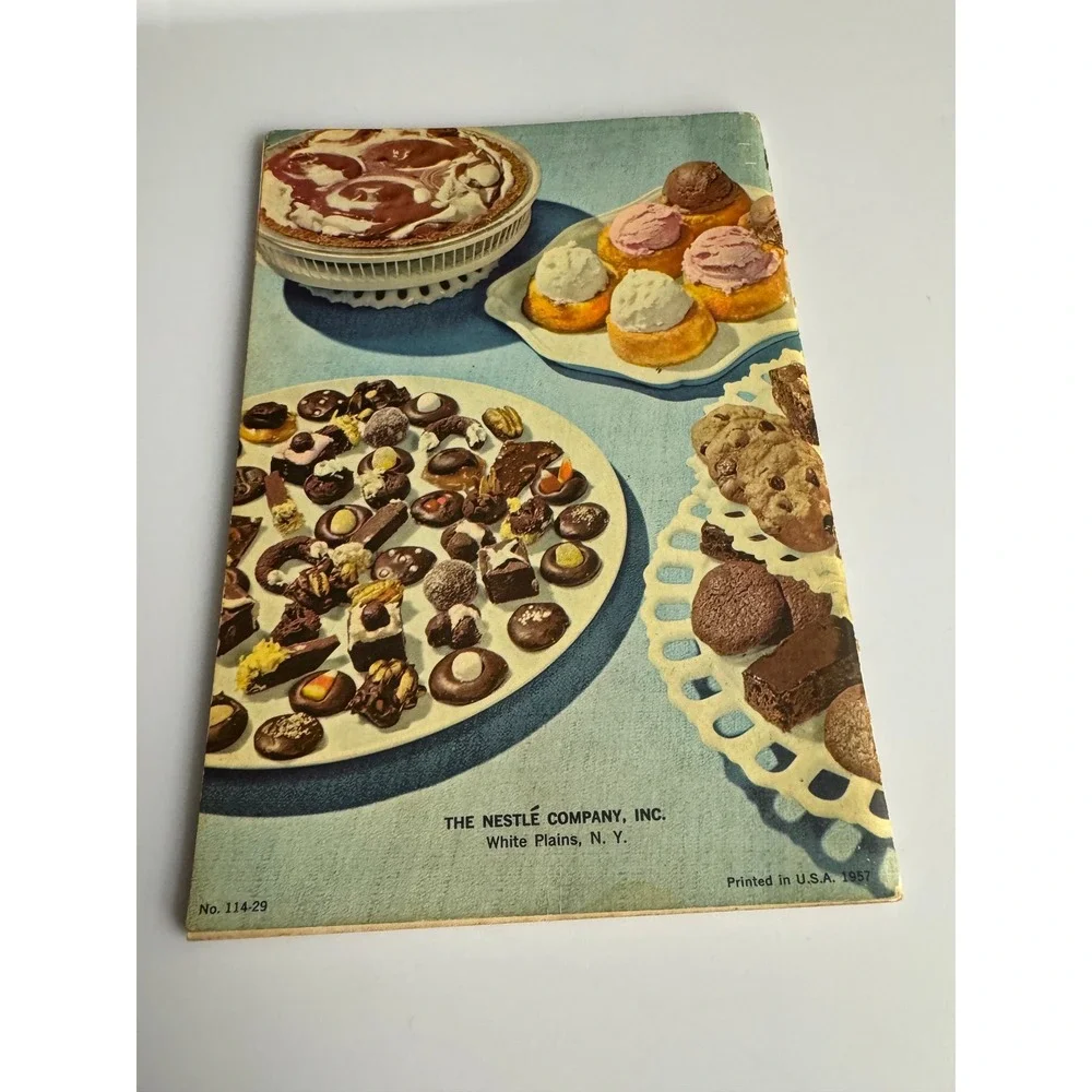 VTG 1957 Nestle Semi‎ Sweet Chocolate Kitchen Recipes Booklet Toll House Cookie